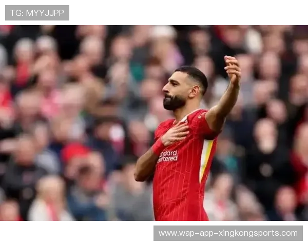 利物浦萨拉赫单挑防线脚下连扣射入远端：闪耀足坛的天才瞬间