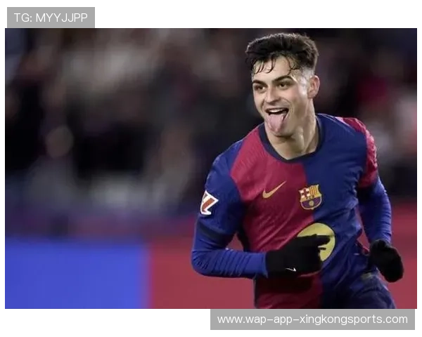 巴萨佩德里任意球直接命中死角